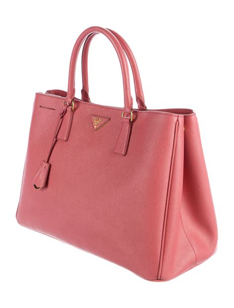 prada saffiano lux tote replica malaysia|prada saffiano shoulder bag review.